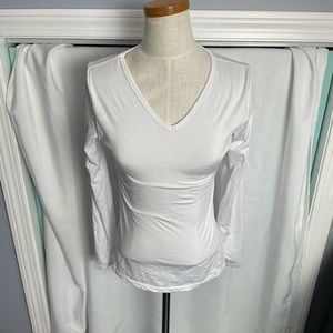 White fleece long sleeve shirt size L/XL (fits M)